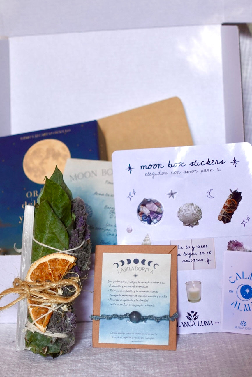 Mini Moon Box