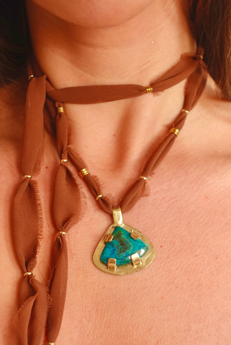 Collar Alchemia Shattuckita (cafe)