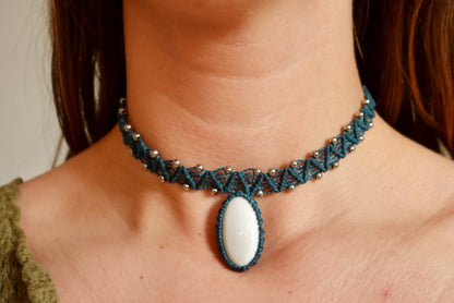 Collar Pipa Calcita Blanca