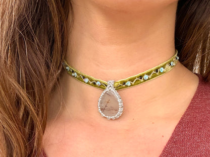 Choker Gardenia Cuarzo Rutilado