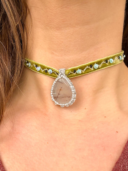 Choker Gardenia Cuarzo Rutilado