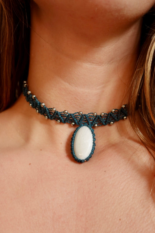 Collar Pipa Calcita Blanca