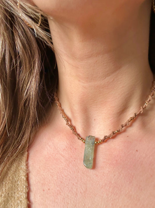 Collar Bélice Prehnita (beige)