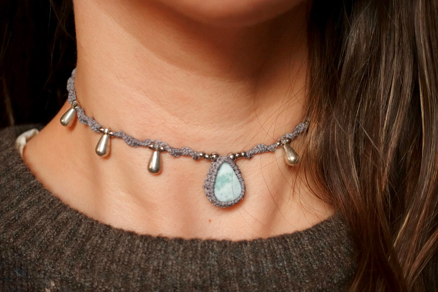 Collar Belice Larimar (gris)