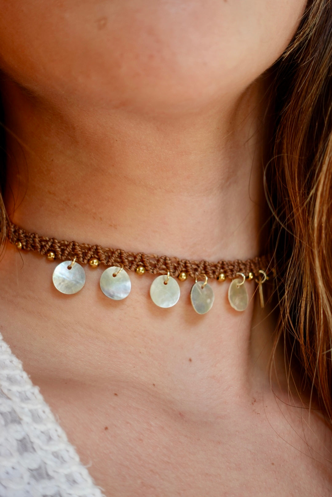 Collar Maui Nácar (cafe)