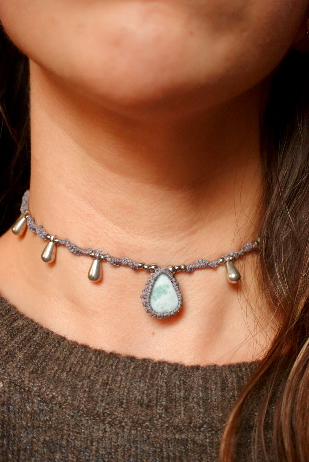 Collar Belice Larimar (gris)