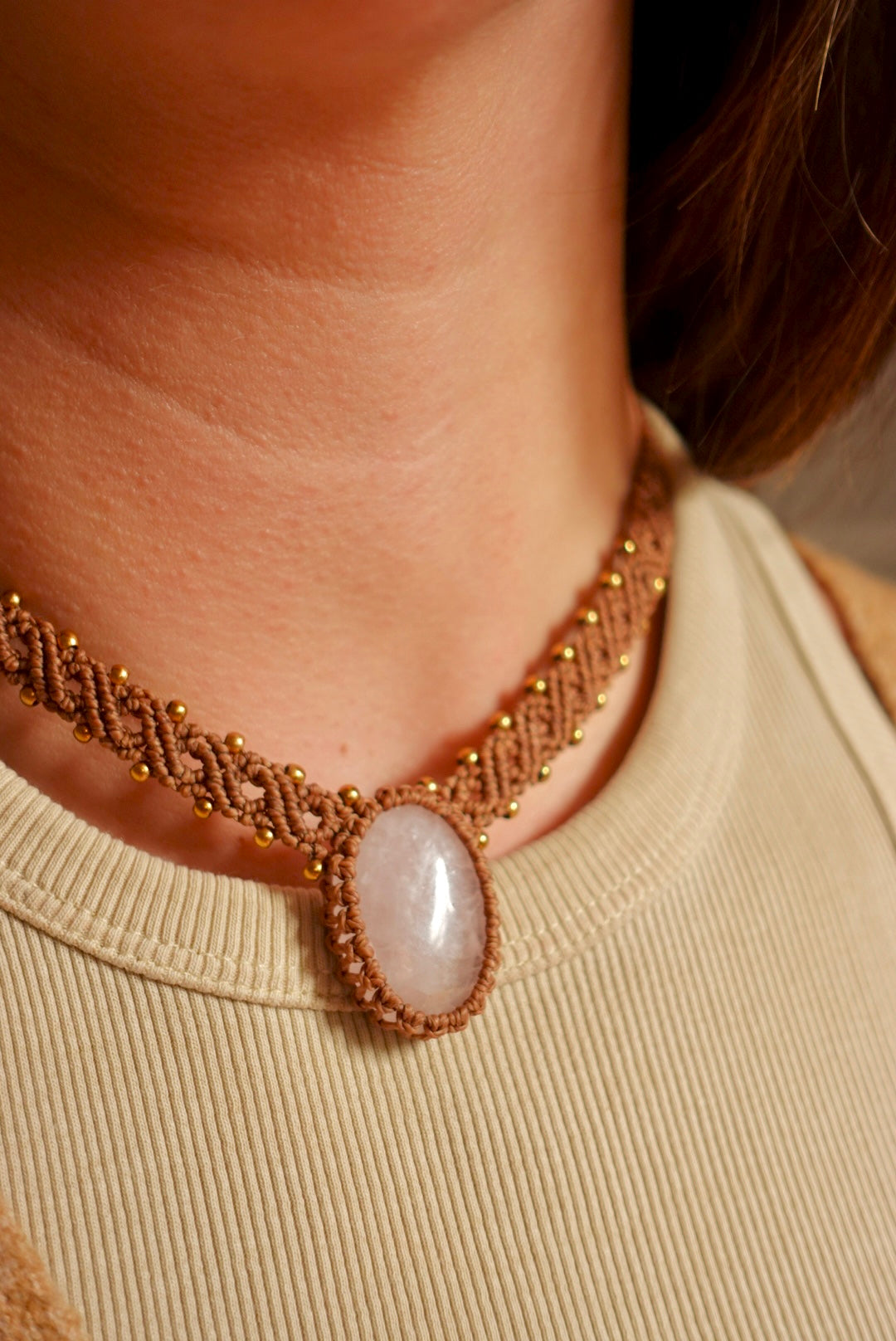 Collar Laos Cuarzo Rosa (cafe)