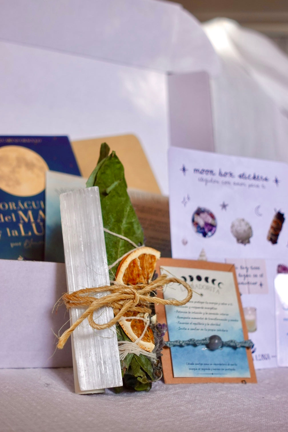 Mini Moon Box